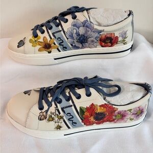 NEW Gorgeous Brighton Grove Floral Leather White Sneakers Size 9.5